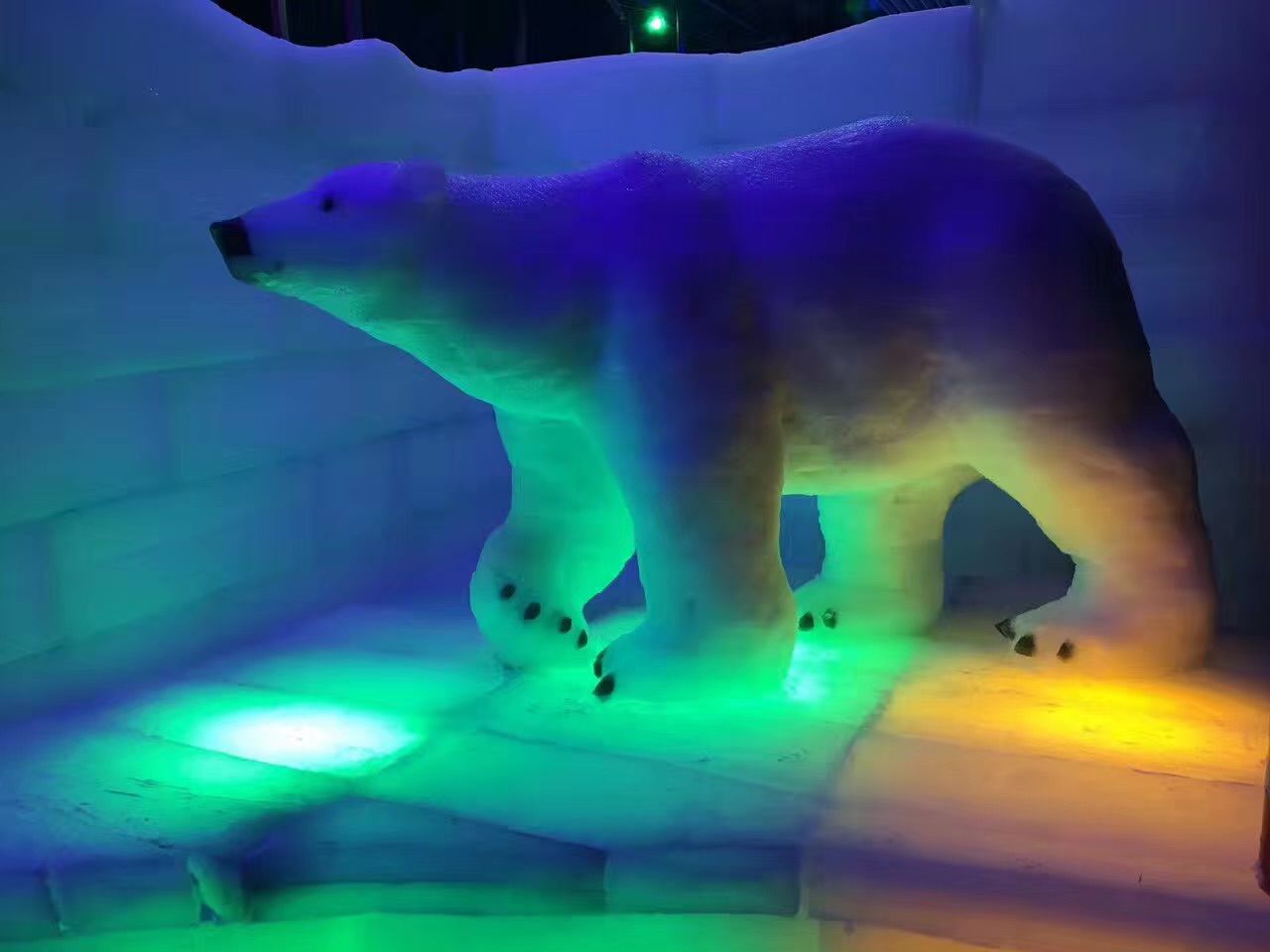 北极熊冰雕雕刻